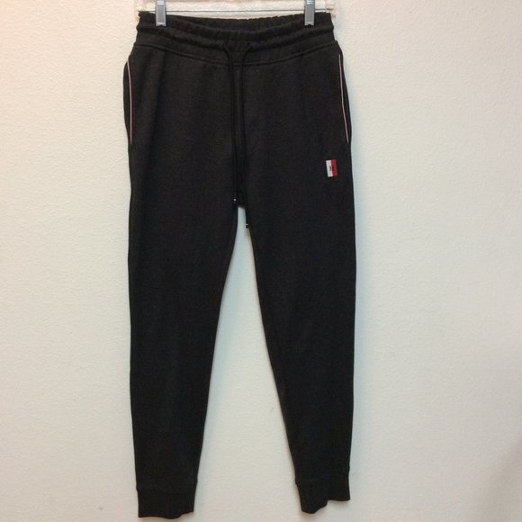 🎯Tommy Hilfiger Sweats (Like New) (Youth)🎯 - Picture 3 of 7
